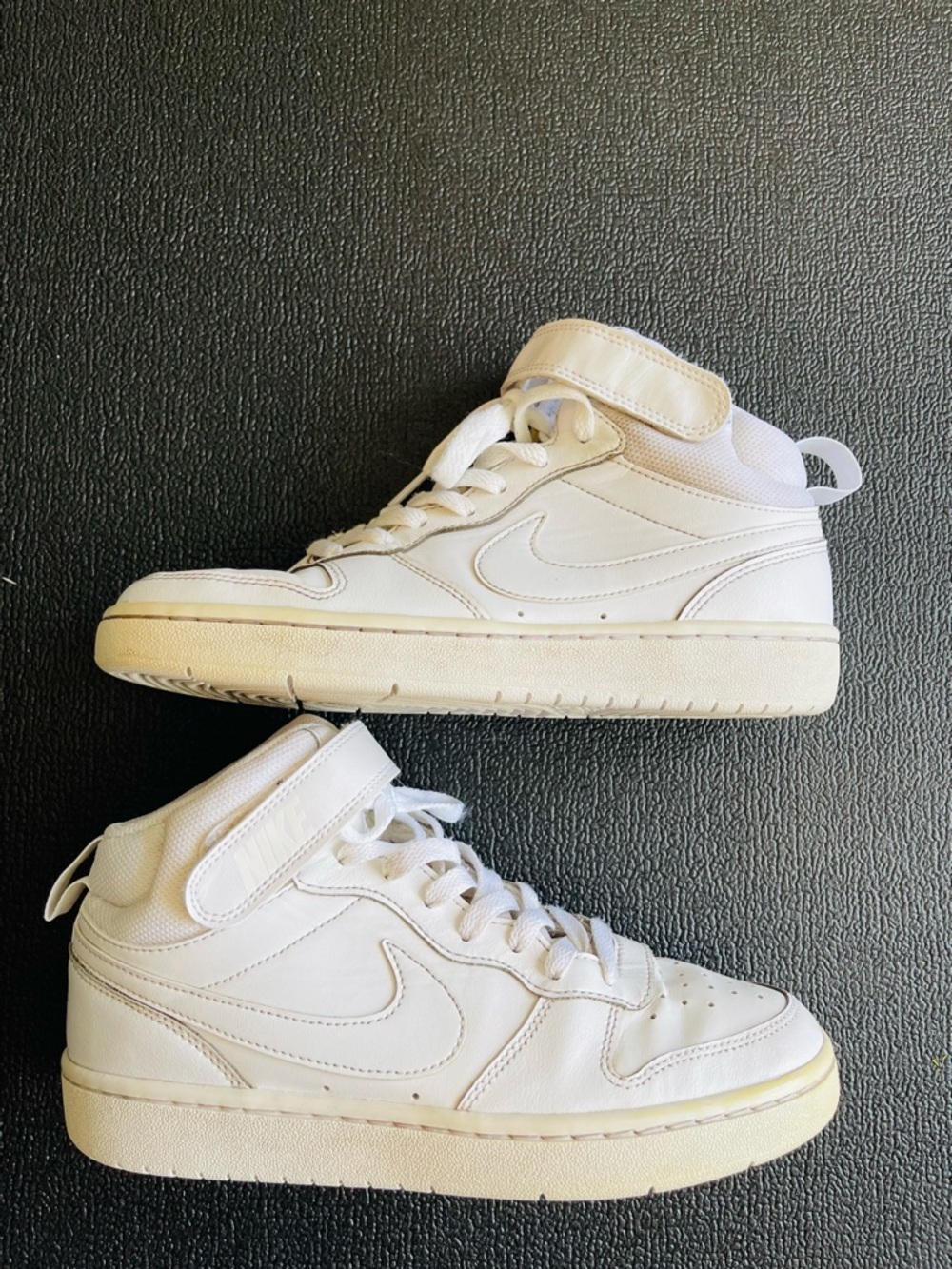 Nike Court Borough Mid 2
Shoes